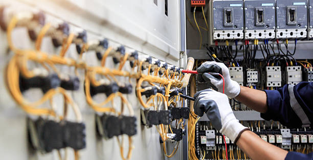 Professional Electrician technician working in Borger, TX